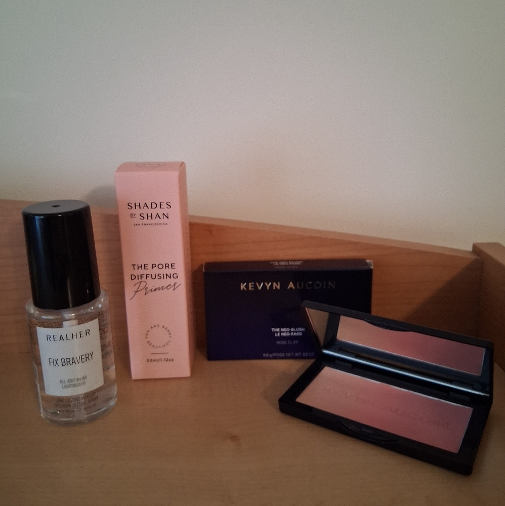 Kevyn Aucoin Blush And Beauty Bundle